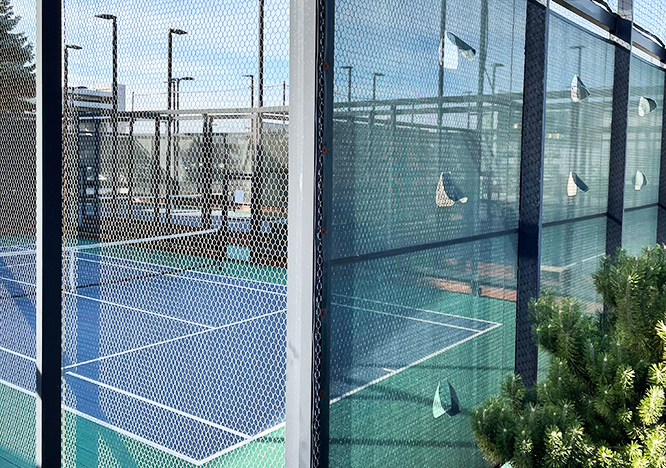 Paddle Tennis Windscreen – All Court Fabrics – Tennis court wind screen