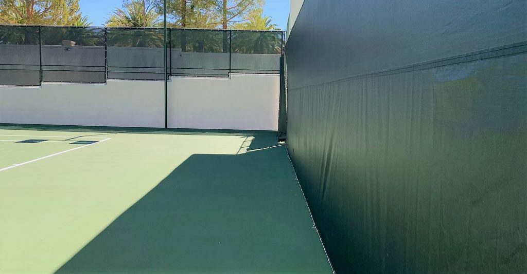 Tennis Windscreen Materials For All Seasons